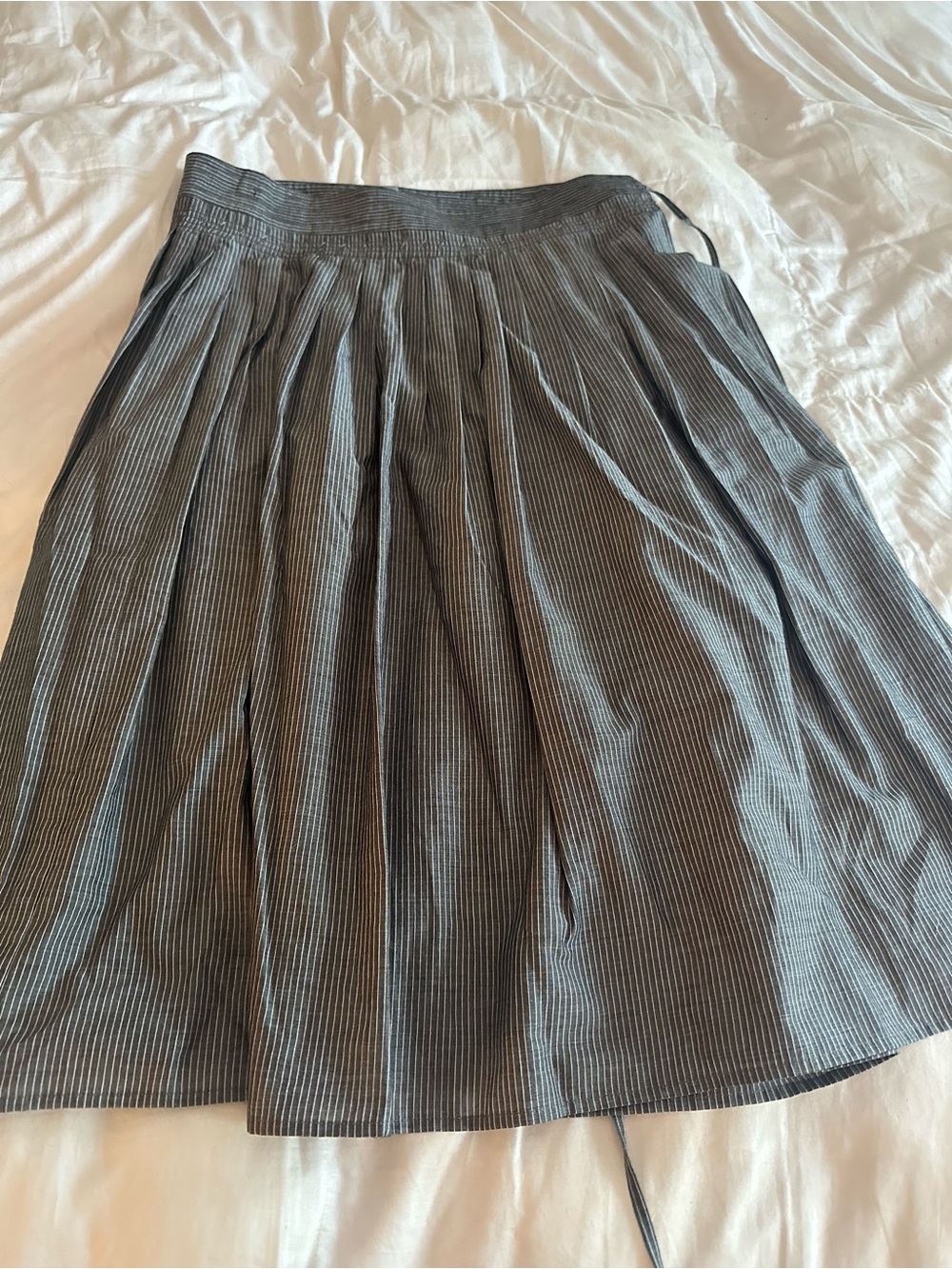 Vince Gray Pinstripe A-Line Pleated Skirt